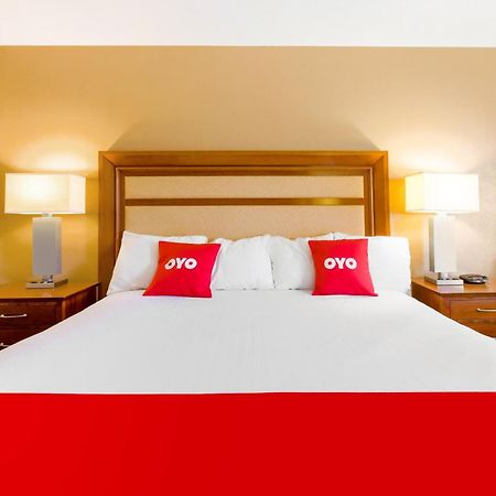 Oyo Hotel Lebanon Mo I-44 Bagian luar foto