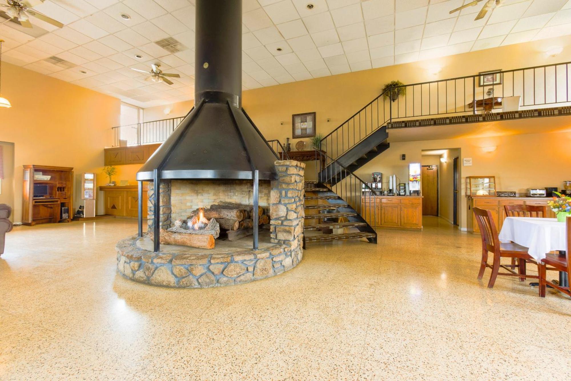 Oyo Hotel Lebanon Mo I-44 Bagian luar foto